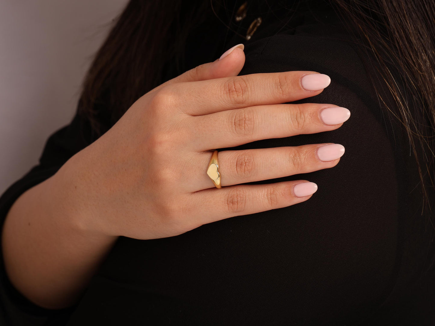 Solid 14K Gold Heart Ring – Simple and Elegant Minimal Heart Band, Personalized Signet Ring, Daily Wear Gold Jewelry for Women