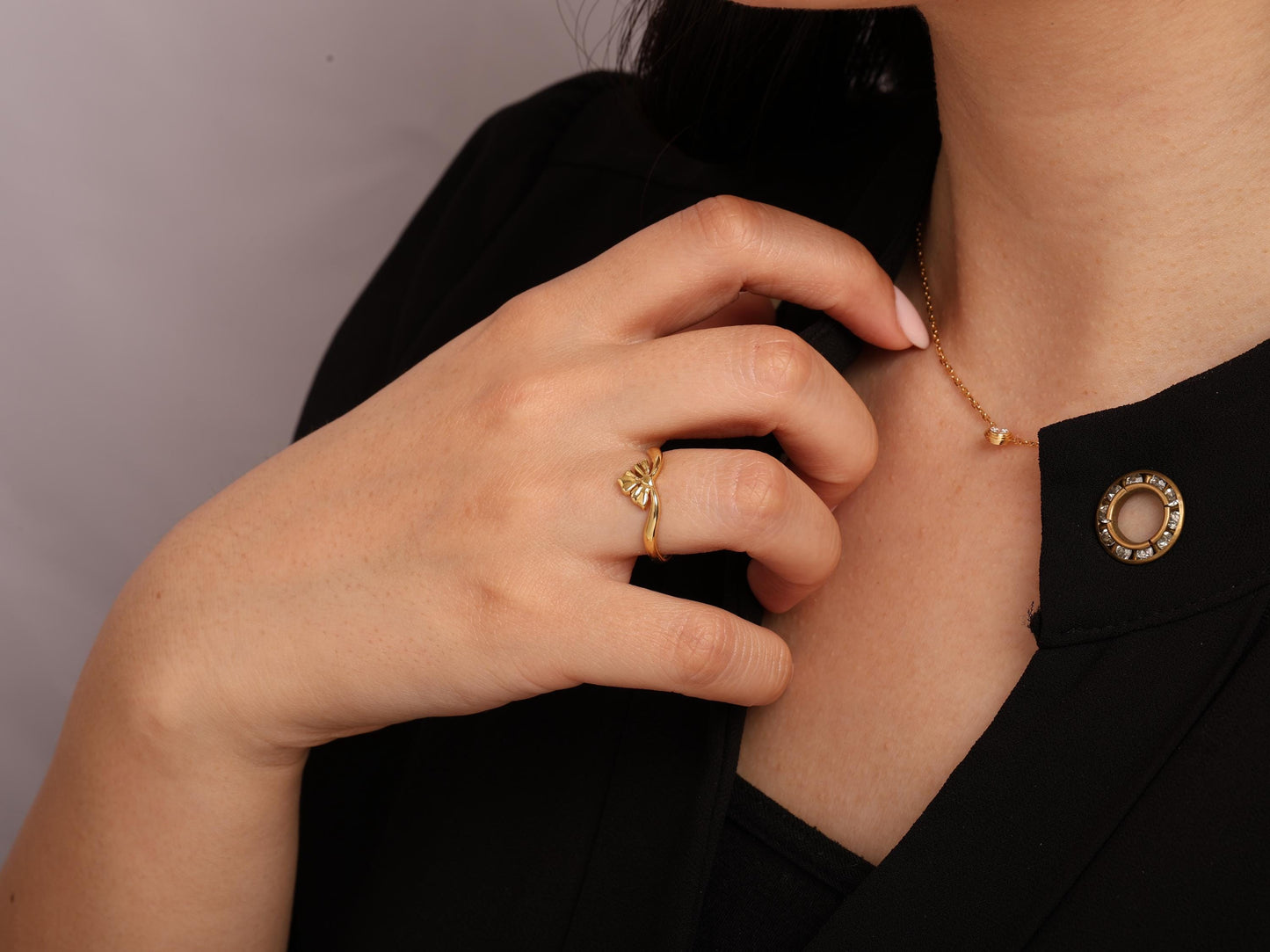 Delicate 14K Gold Tiara-Inspired Ring – Bow Crown Shape, Minimal Solid Band for Stacking, Everyday Wear & Elegant Gift Option, Gift for Her