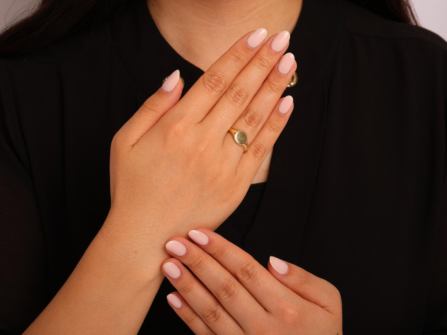 14K Solid Gold Oval Signet Ring – Minimalist Pinky Ring for Women, Dainty Engravable Gold Band