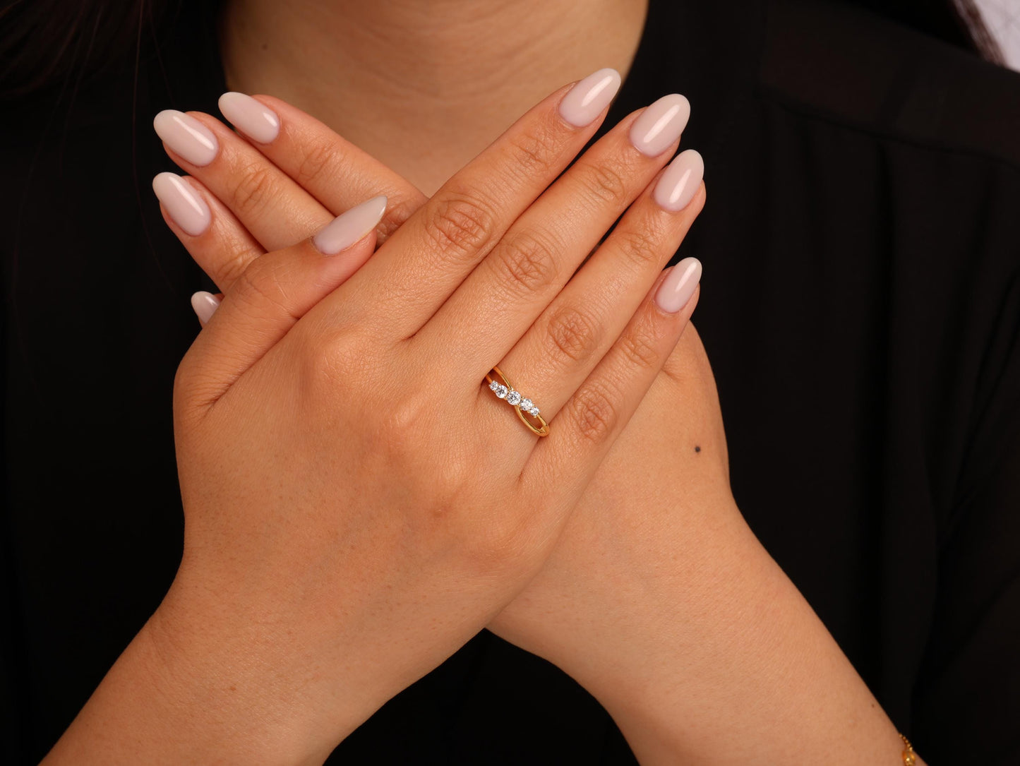 14K Gold Twist Diamond Ring – Lab Grown Five-Stone Band with Round Diamonds, Dainty Stacking or Promise Ring, Solid Gold Jewellery for Her