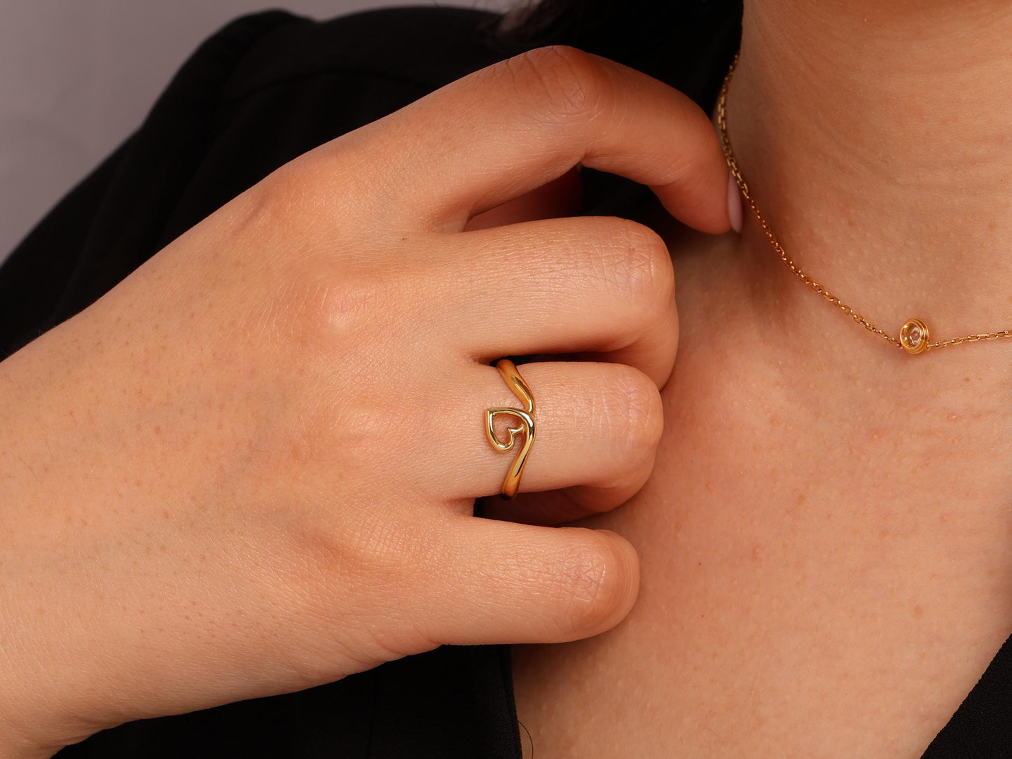 Solid 14K Gold Heart Shape Ring, Minimalist Gold Band for Women, Delicate Dainty Love Ring for Everyday Wear or Gift