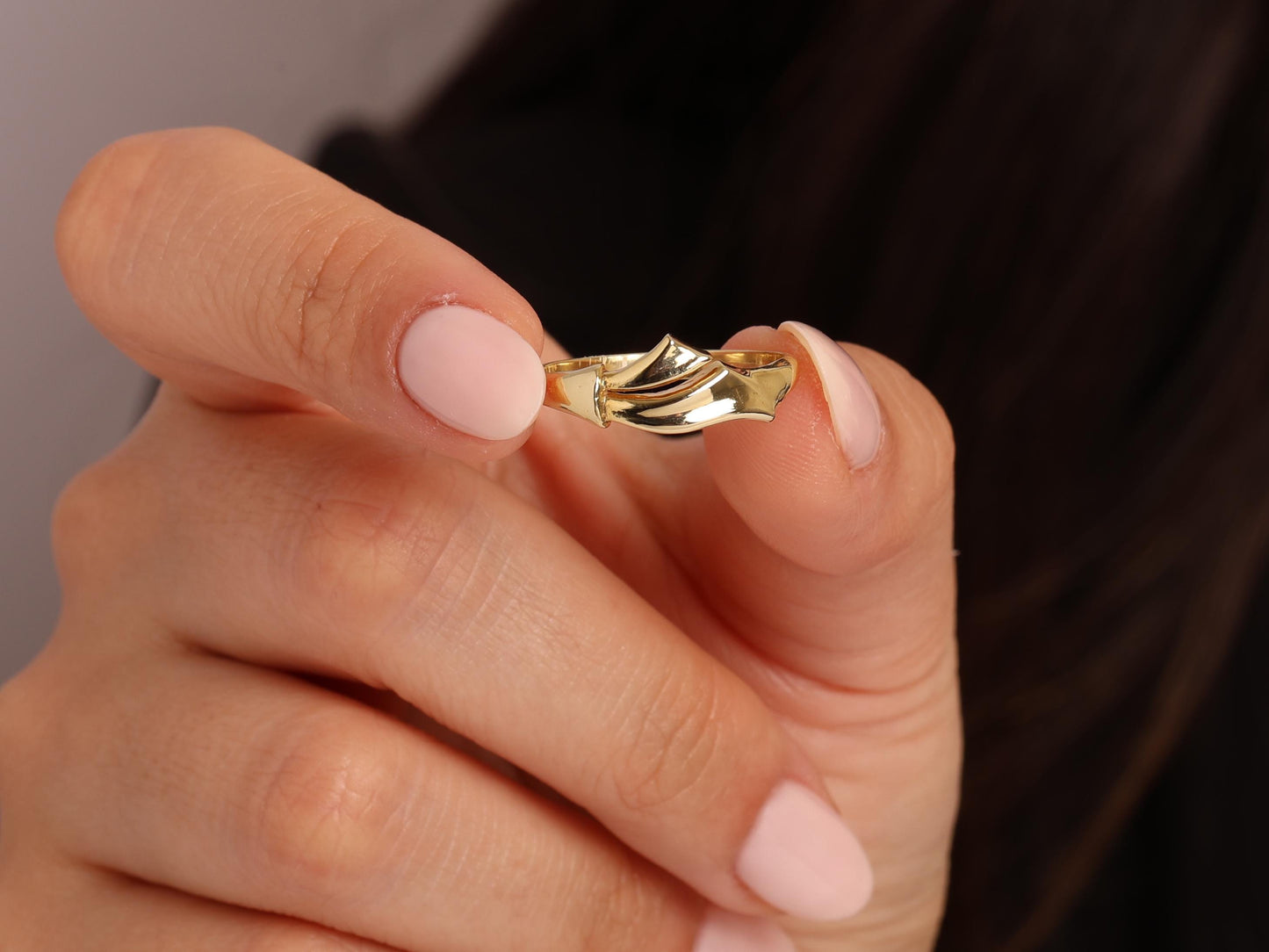 Real 14K Gold Wave Ring, Unique Twisted Design Ring for Stacking or Solo Wear,Timeless Minimal Gold Jewelry, Curved Statement Ring for Women