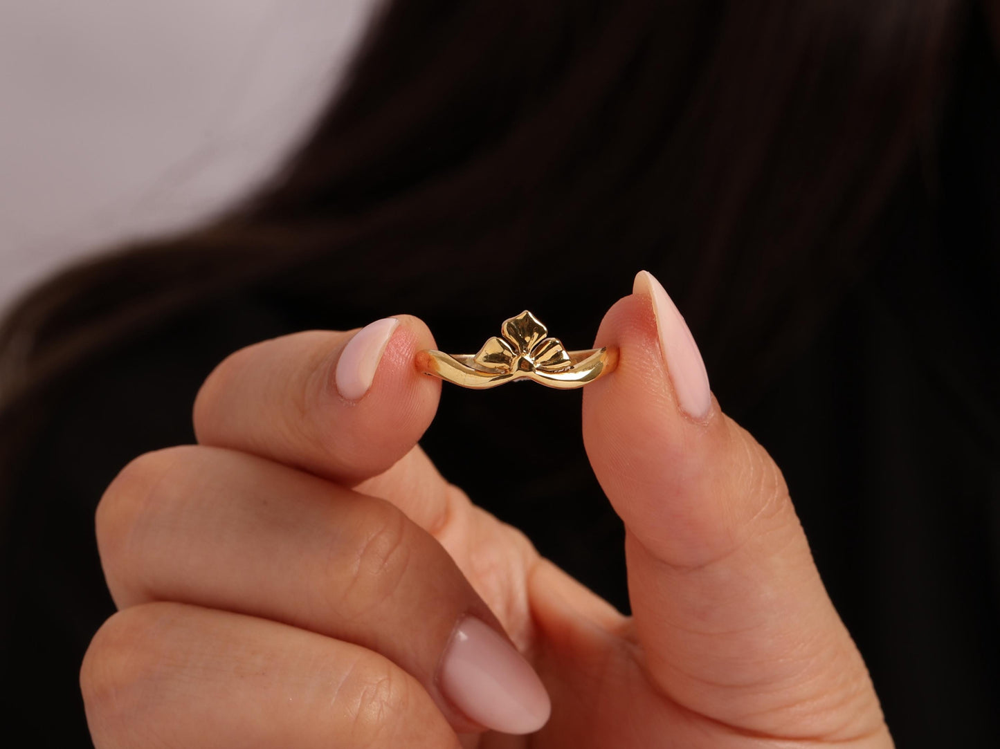 Delicate 14K Gold Tiara-Inspired Ring – Bow Crown Shape, Minimal Solid Band for Stacking, Everyday Wear & Elegant Gift Option, Gift for Her