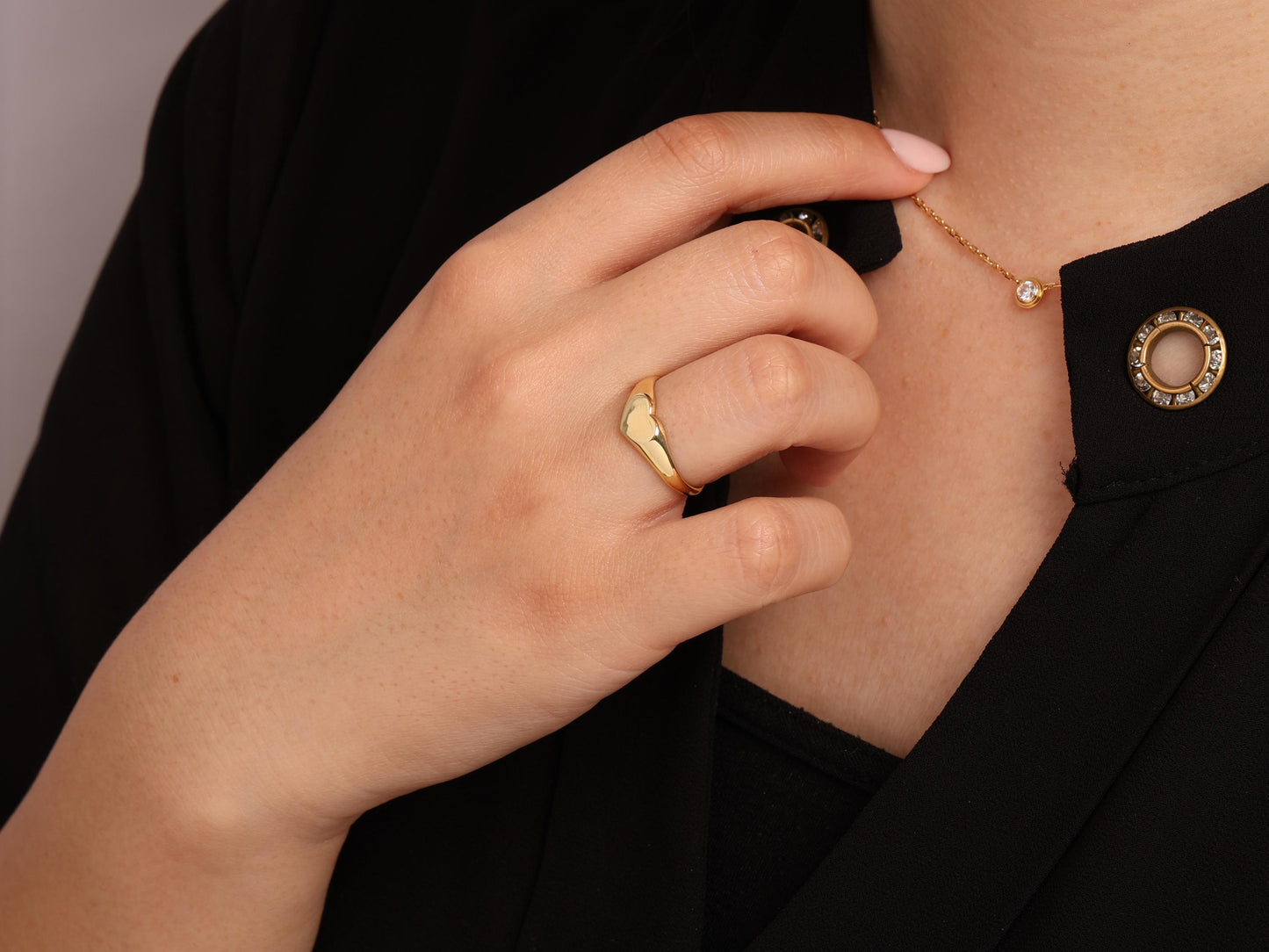 Solid 14K Gold Heart Ring – Simple and Elegant Minimal Heart Band, Personalized Signet Ring, Daily Wear Gold Jewelry for Women