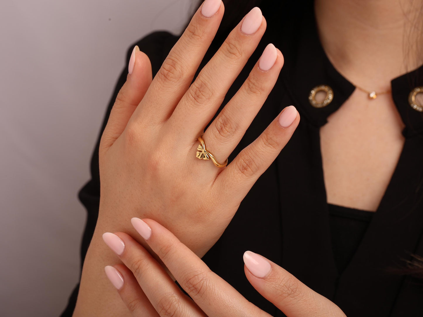 Delicate 14K Gold Tiara-Inspired Ring – Bow Crown Shape, Minimal Solid Band for Stacking, Everyday Wear & Elegant Gift Option, Gift for Her