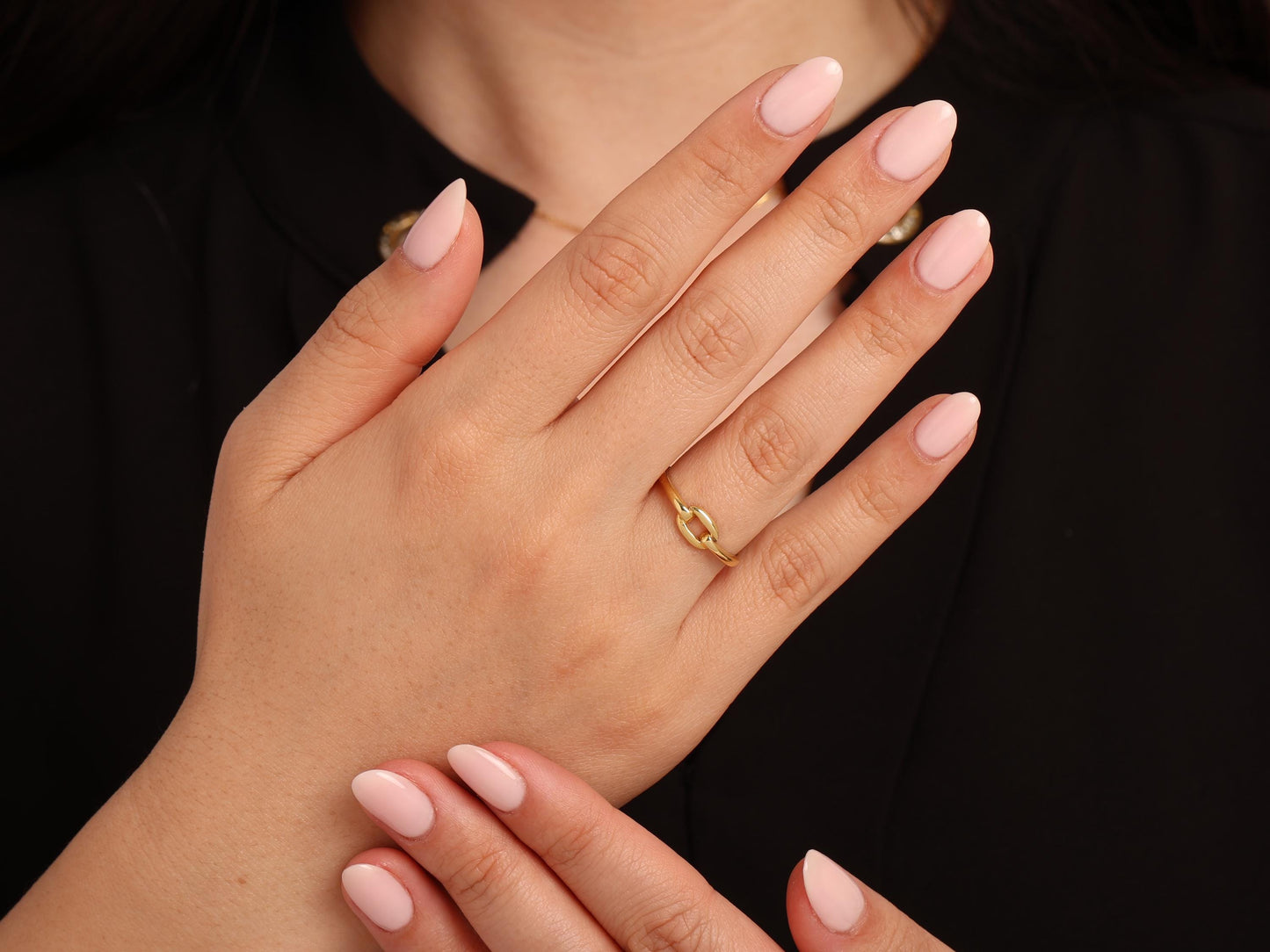 14K Solid Gold Paperclip Ring, Lightweight Minimalist Linked Ring, Elegant Real Gold Band for Women, Stackable Jewelry