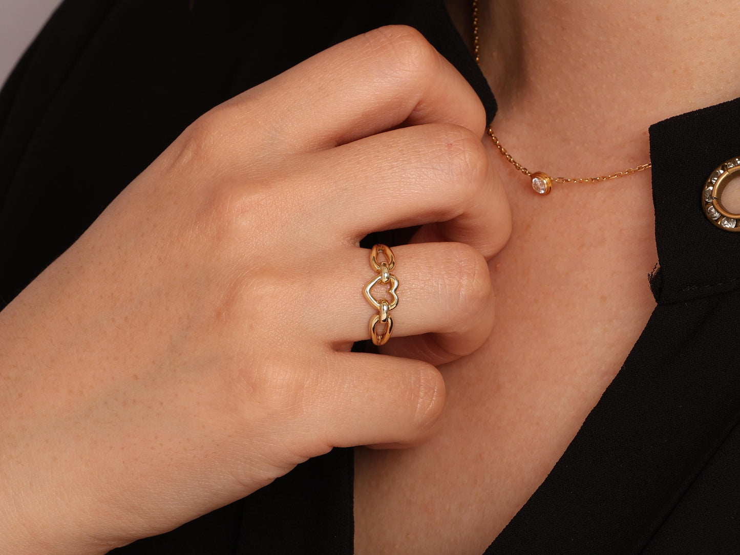 Real 14K Gold Heart Chain Ring – Dainty Linked Band for Women, Minimalist Dainty Chain Style Gold Band for Everyday or Anniversary Gift