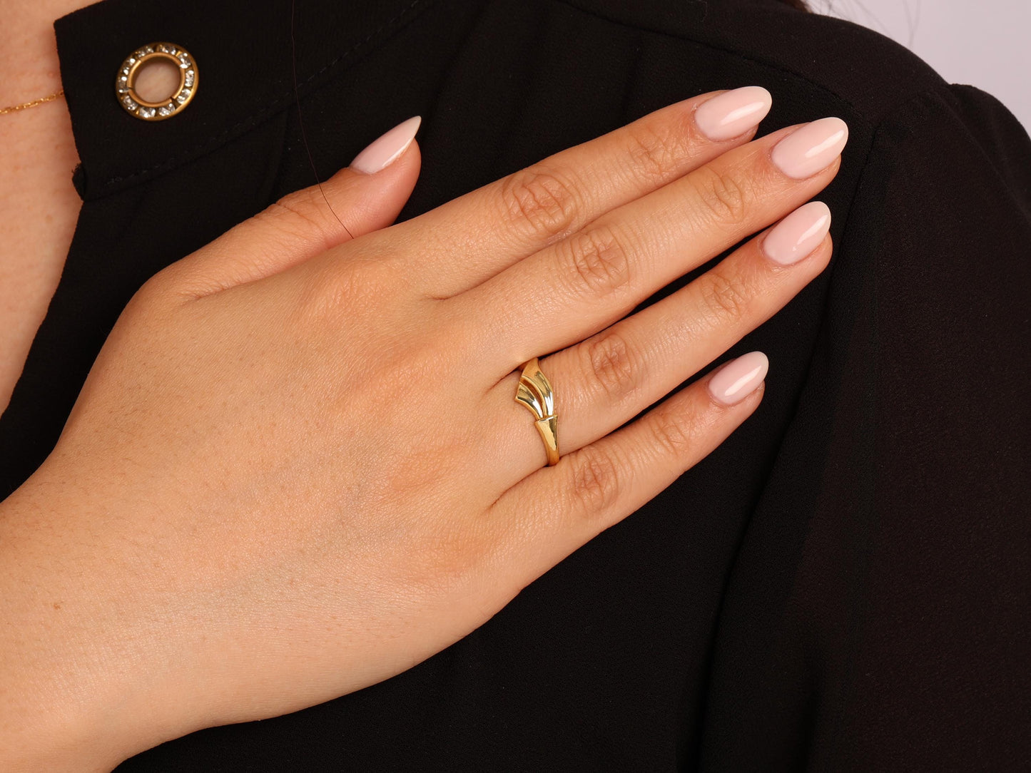 Real 14K Gold Wave Ring, Unique Twisted Design Ring for Stacking or Solo Wear,Timeless Minimal Gold Jewelry, Curved Statement Ring for Women