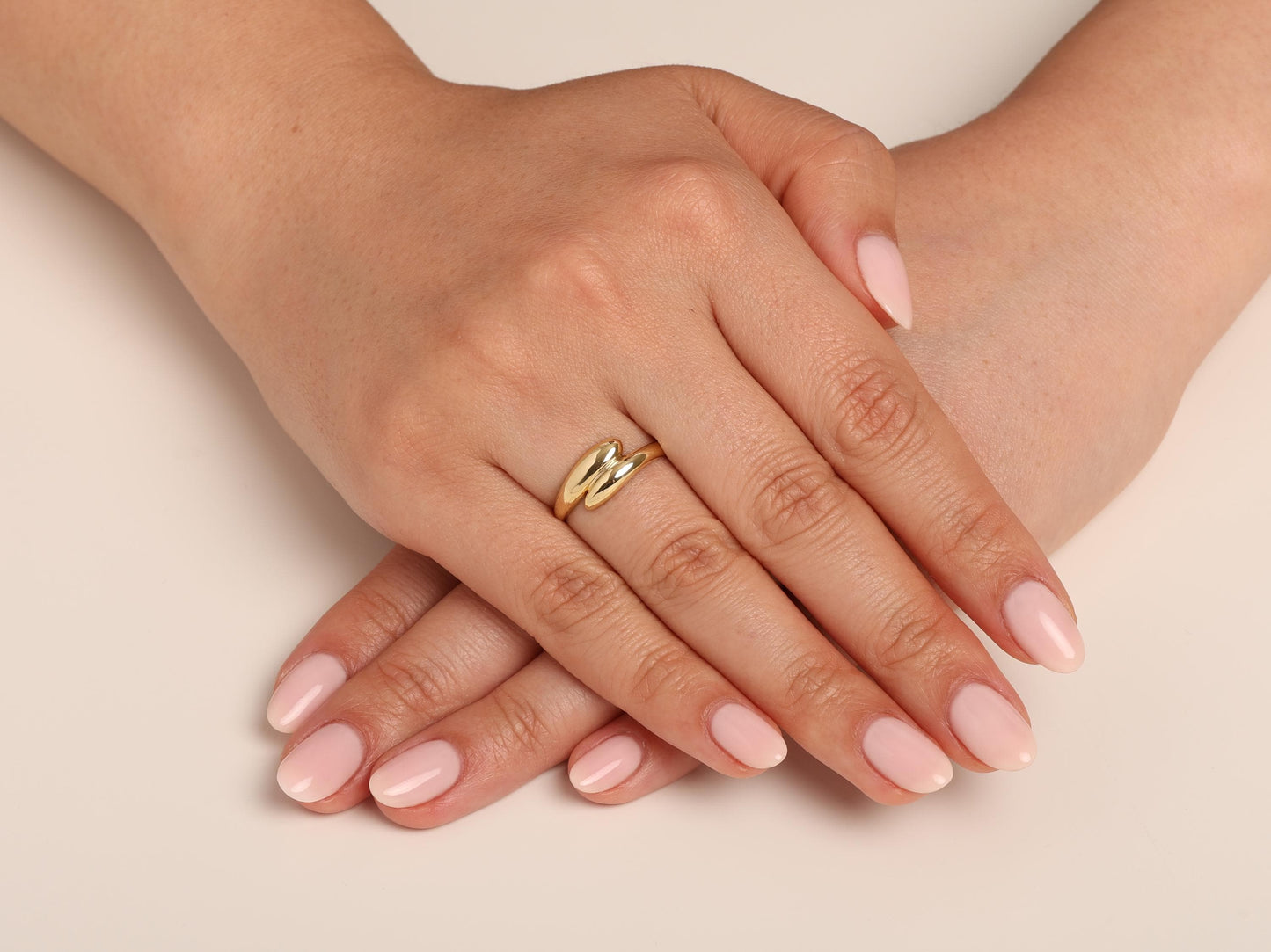 14K Solid Gold Wrap Ring, Chic Minimalist Gold Band with a Delicate Curved Silhouette, Ideal for Daily Wear & Stacking, Real Gold Jewelry
