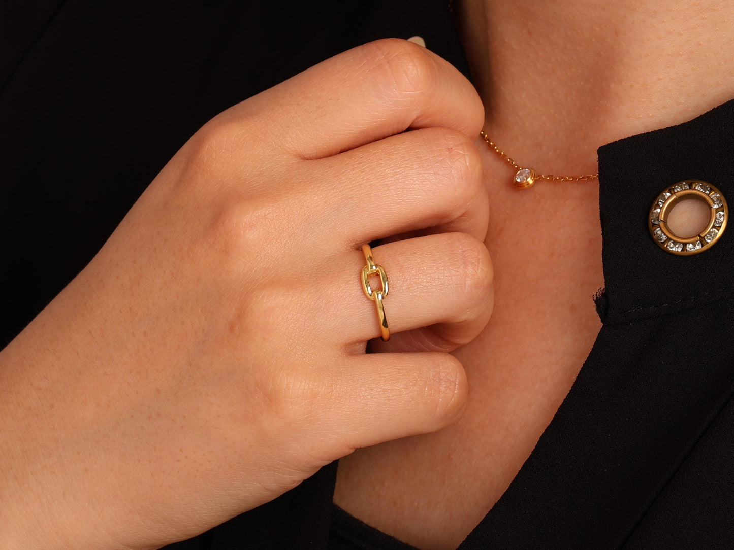 14K Solid Gold Paperclip Ring, Lightweight Minimalist Linked Ring, Elegant Real Gold Band for Women, Stackable Jewelry