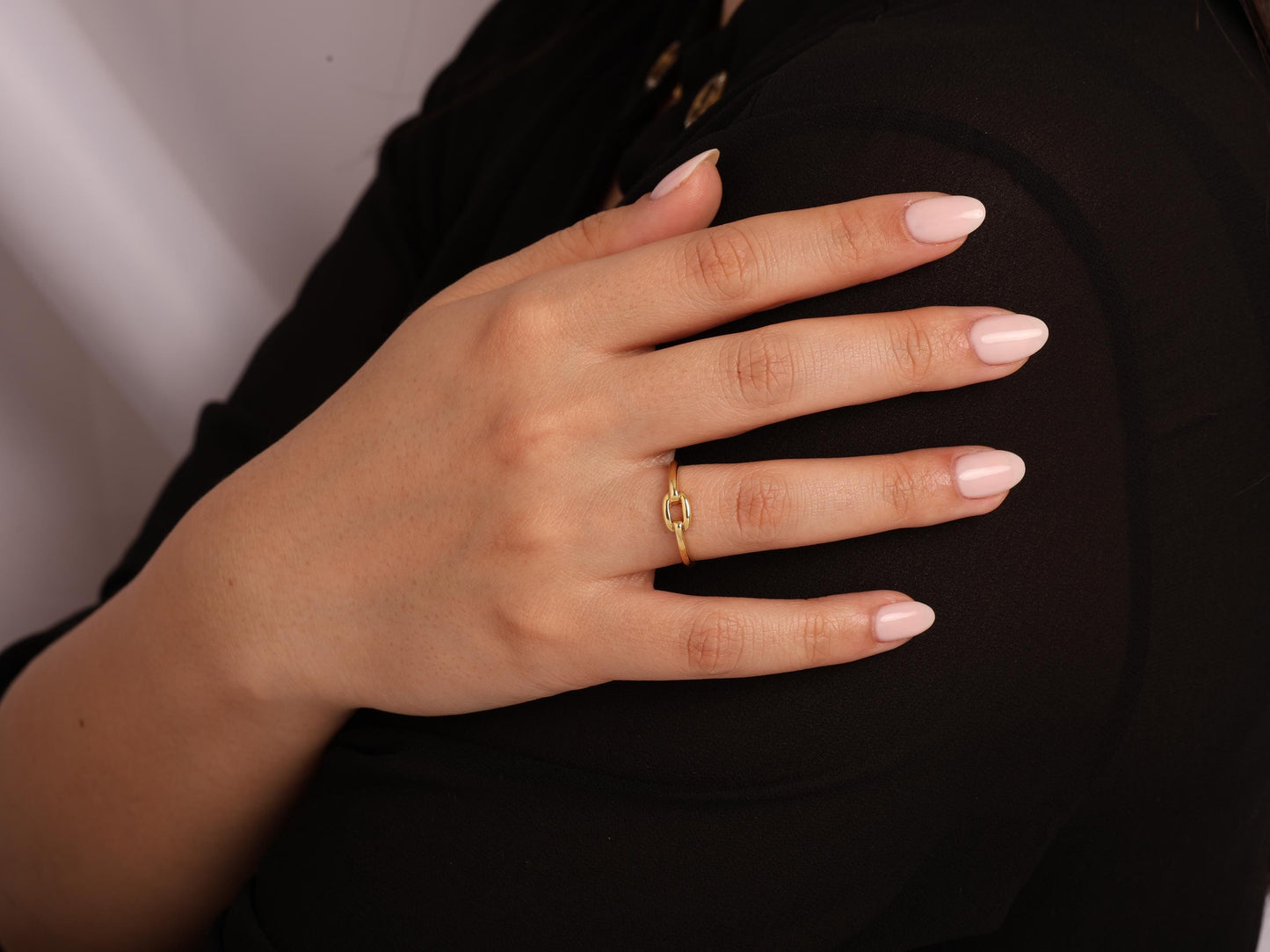 14K Solid Gold Paperclip Ring, Lightweight Minimalist Linked Ring, Elegant Real Gold Band for Women, Stackable Jewelry