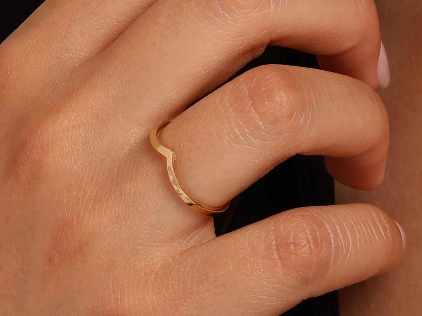 14K Gold Chevron Ring – Minimalist Pointed Band for Women – Dainty Solid Gold Stacking Ring