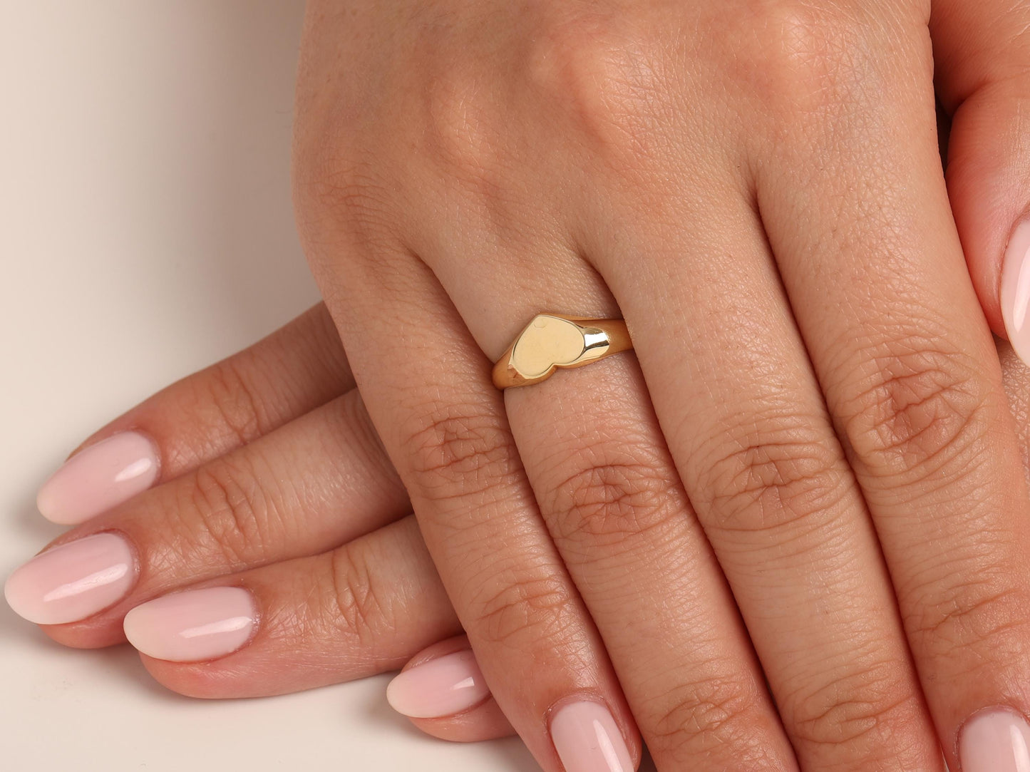 Solid 14K Gold Heart Ring – Simple and Elegant Minimal Heart Band, Personalized Signet Ring, Daily Wear Gold Jewelry for Women