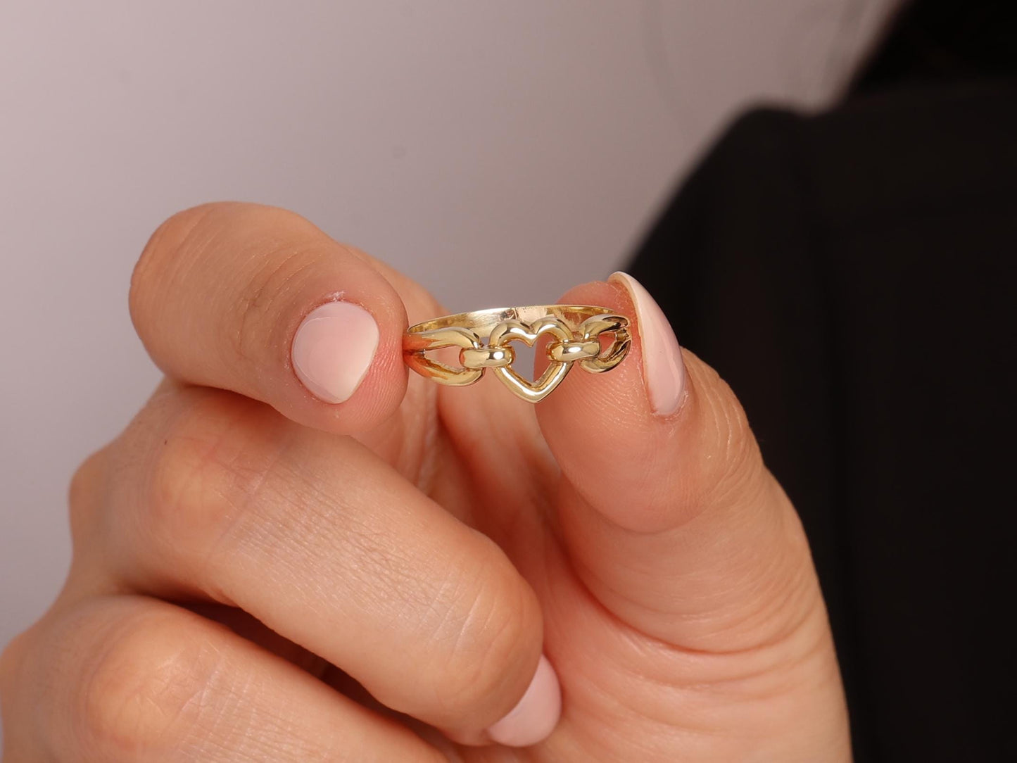 Real 14K Gold Heart Chain Ring – Dainty Linked Band for Women, Minimalist Dainty Chain Style Gold Band for Everyday or Anniversary Gift