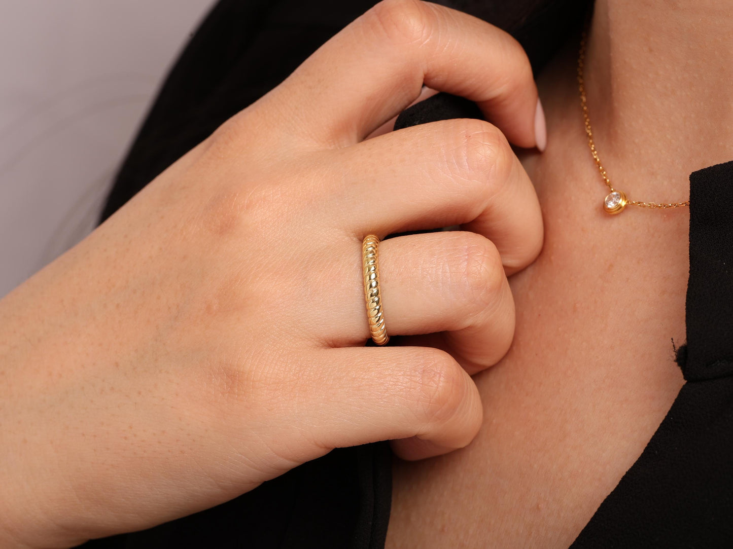 14K Solid Gold Twist Band Ring – Minimal Rope Style Stackable Ring, Slim Polished Band with Subtle Texture for Everyday Elegance