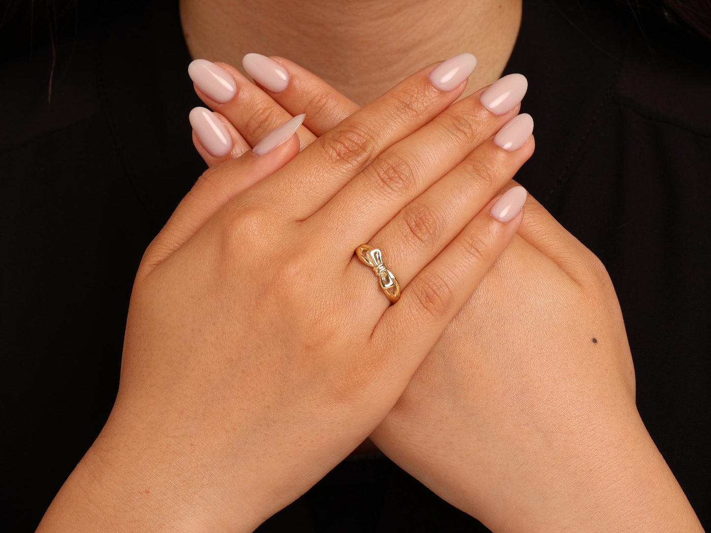 Minimal 14K Gold Bow Ring – Dainty Ribbon Knot Band for Women – Elegant Stackable Ring Gift