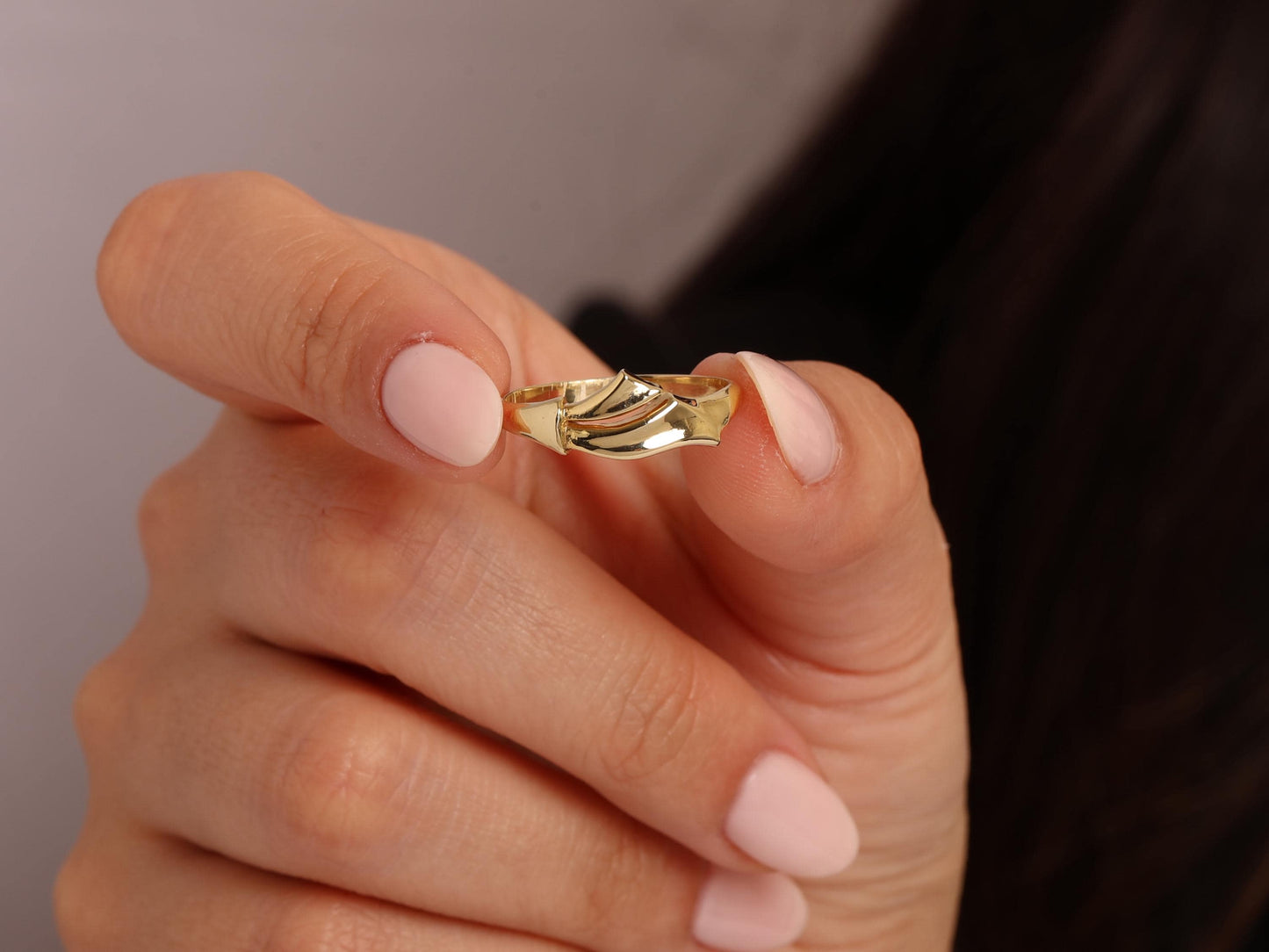 Real 14K Gold Wave Ring, Unique Twisted Design Ring for Stacking or Solo Wear,Timeless Minimal Gold Jewelry, Curved Statement Ring for Women