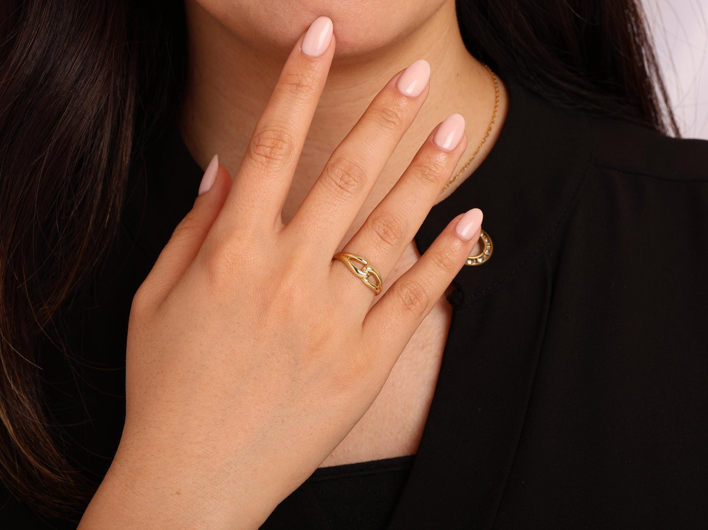 Dainty Linked Design 14K Real Gold Ring, Lightweight and Stylish Modern Gold Band for Daily Wear, Elegant 14K Gold Linked Ring for Women