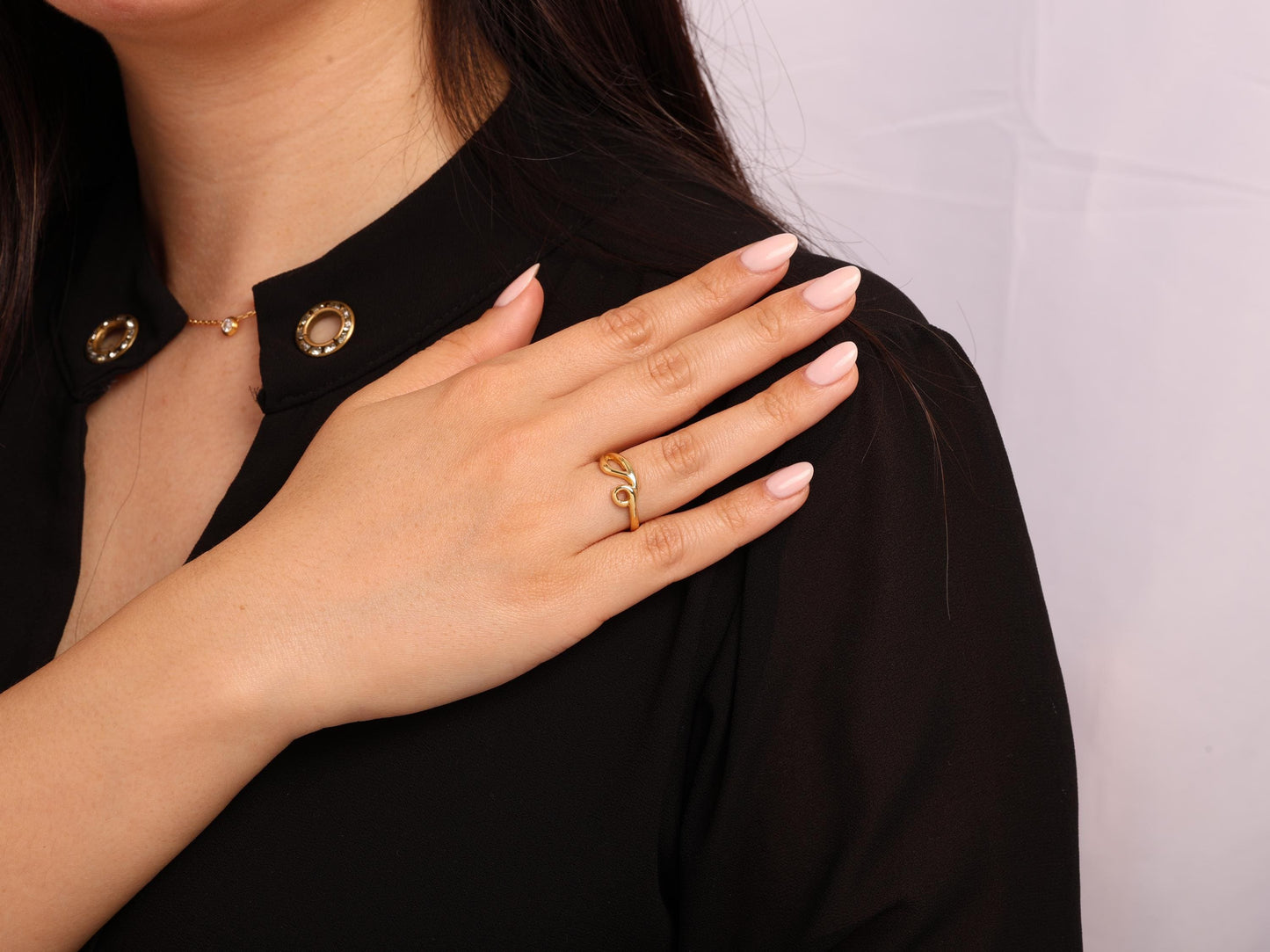 Minimal 14K Gold Twist Ring, Modern and Sleek Curved Band for Women, Dainty Solid Gold Ring for Stack or Solo Wear, Lightweight Gift Idea