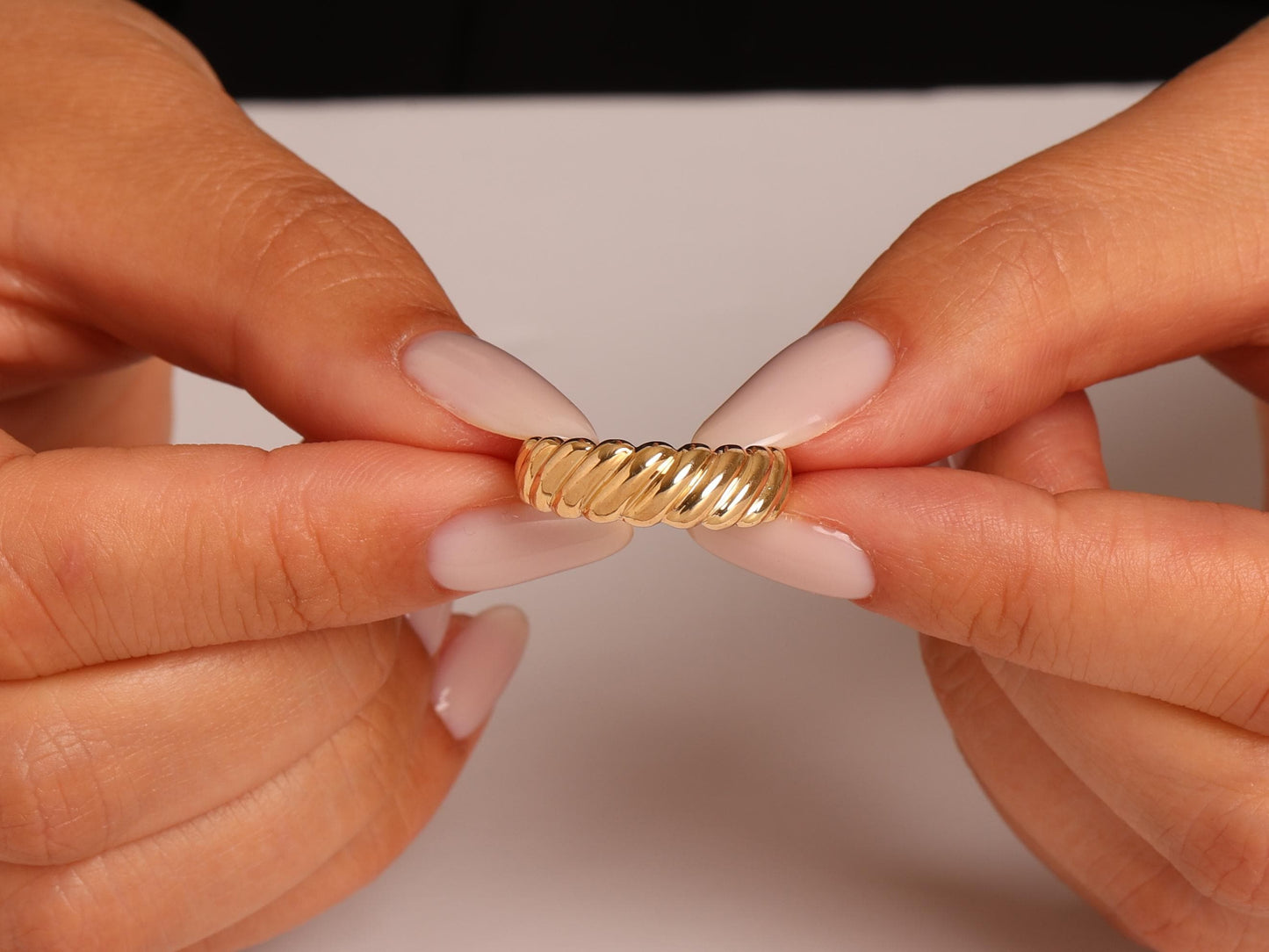 14K Gold Bold Twisted Rope Band, Croissant Dome Ring, Chunky Solid Gold Statement Ring for Women, Elegant Everyday Jewellery Gift for Her